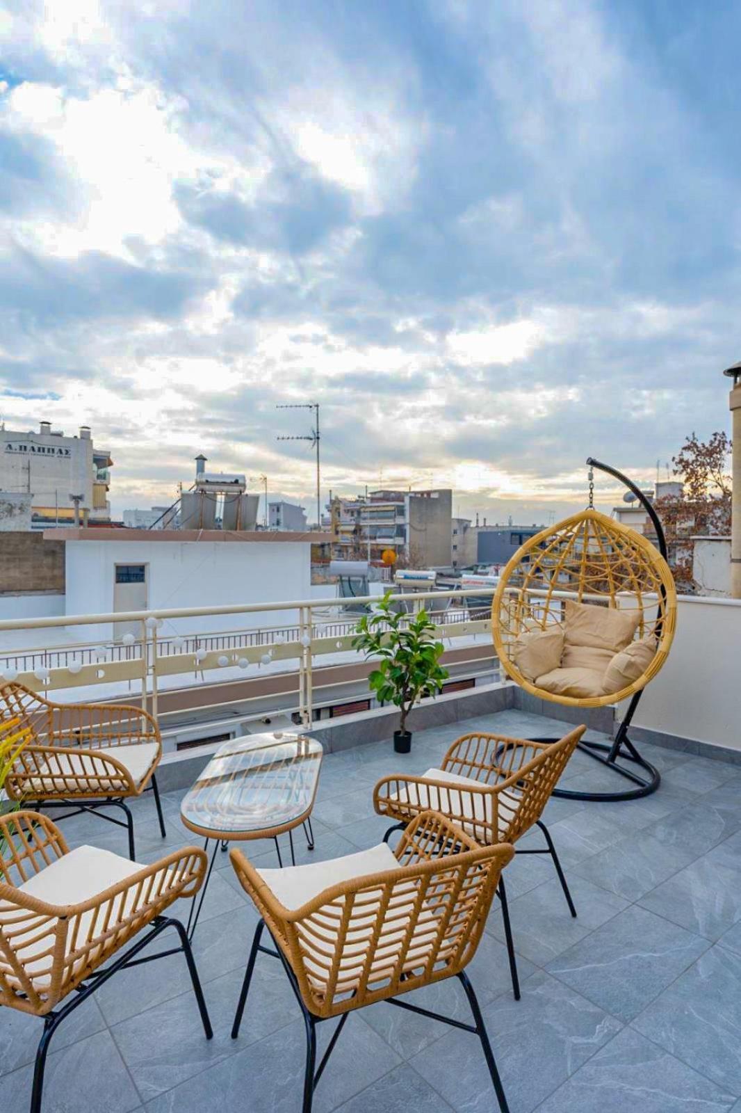 Pomegranate Luxury Penthouse Maisonette With Beautiful Terrace & Free Parking By Binobi ! Thessaloniki Exterior foto