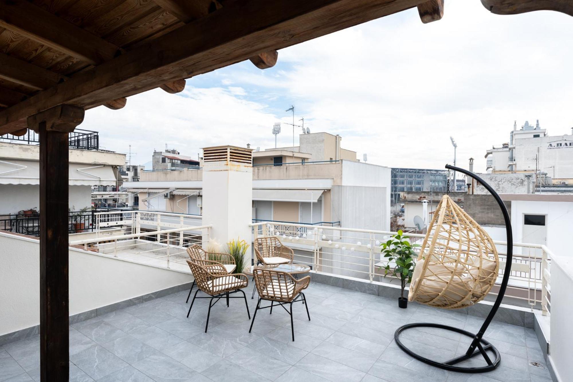 Pomegranate Luxury Penthouse Maisonette With Beautiful Terrace & Free Parking By Binobi ! Thessaloniki Exterior foto